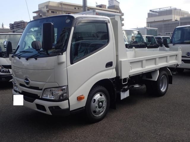 Hino DUTRO 2025-10 6596303-1