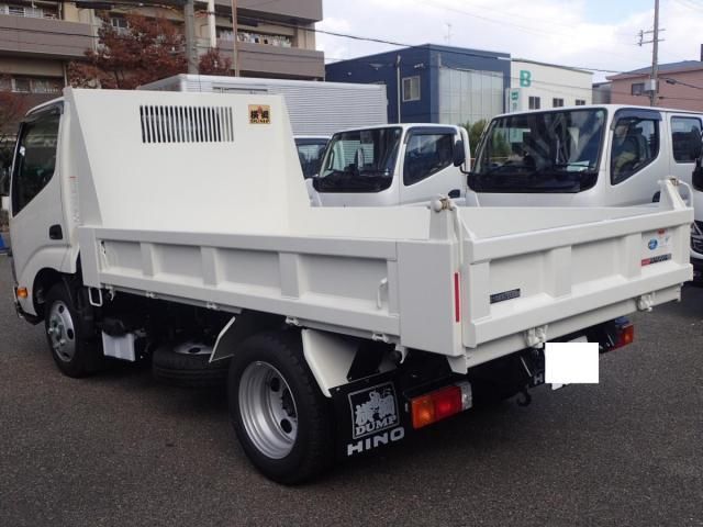 Hino DUTRO 2025-10 6596303-2
