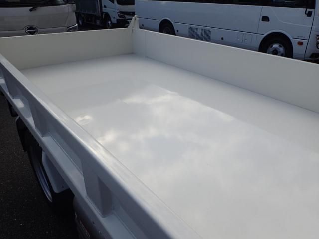 Hino DUTRO 2025-10 6596303-4