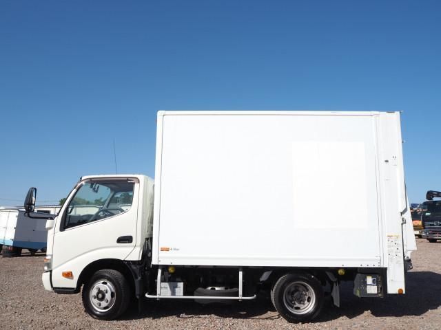 Hino DUTRO 2014-03 6596369-1
