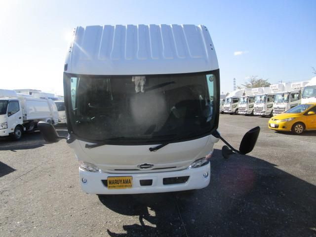 Hino DUTRO 2025-09 6596228-10