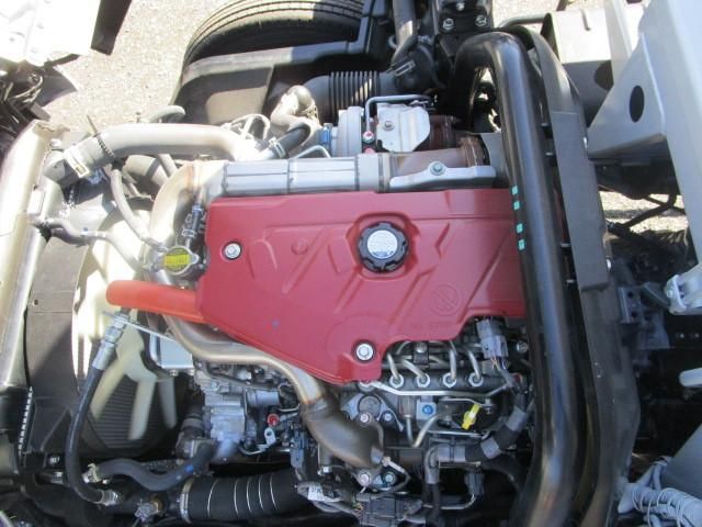 Hino DUTRO 2025-09 6596228-26