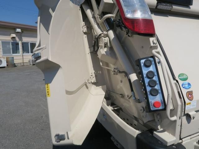 Hino DUTRO 2021-01 6596251-21