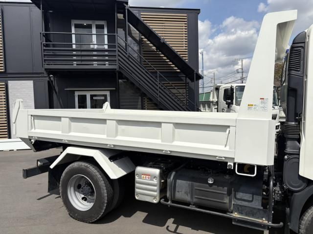 Hino DUTRO 2022-03 6596237-5