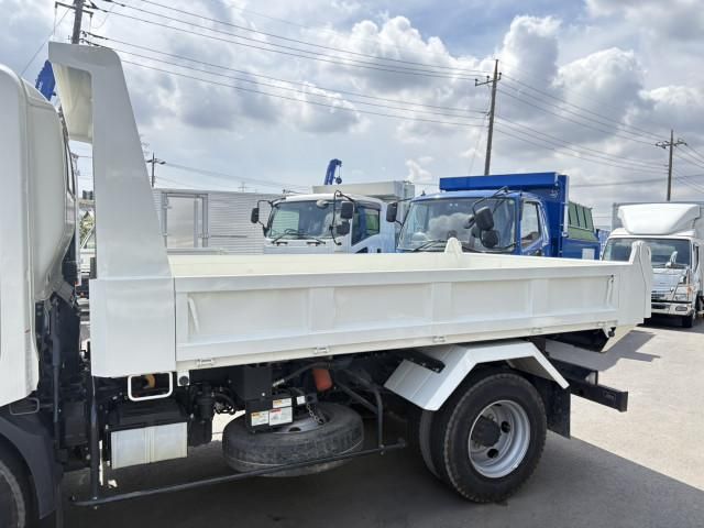 Hino DUTRO 2022-03 6596237-6