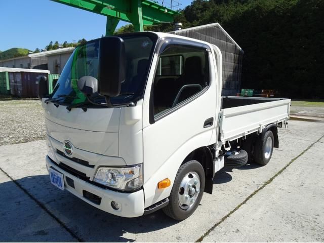 Hino DUTRO 2025-08 6596304-2