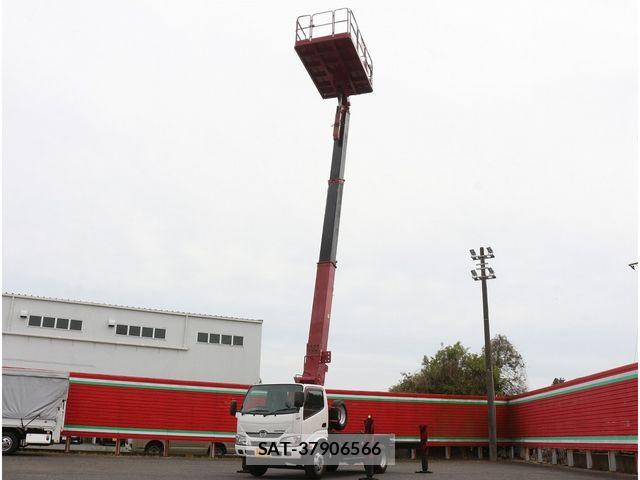 Hino DUTRO 2014-05 6611587-17
