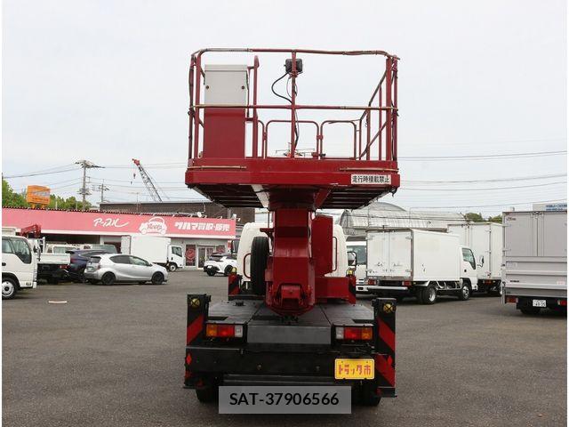 Hino DUTRO 2014-05 6611587-6