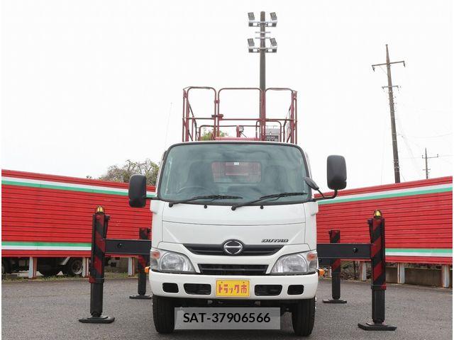Hino DUTRO 2014-05 6611587-8