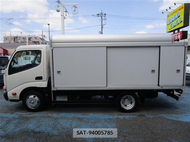 Hino DUTRO 2014-04 6611591-3