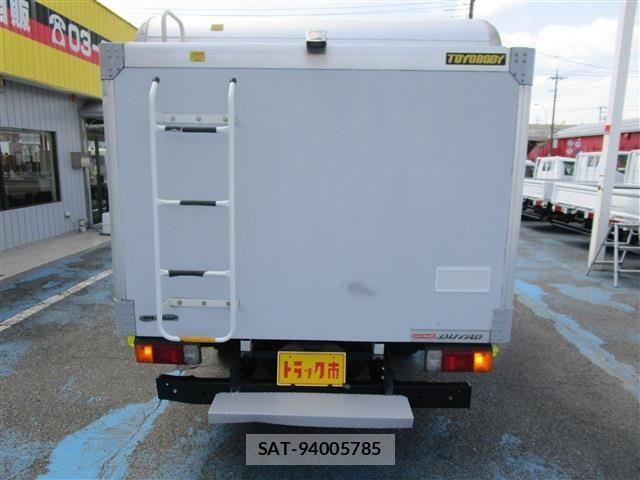 Hino DUTRO 2014-04 6611591-4