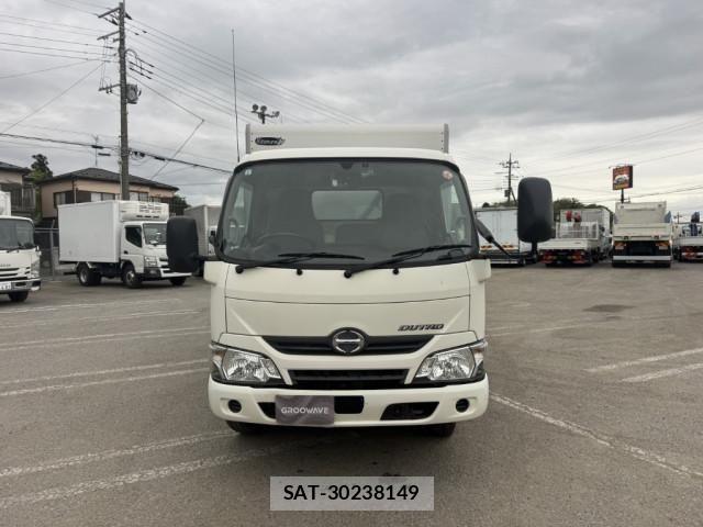 Hino DUTRO 2017-03 6641495-4
