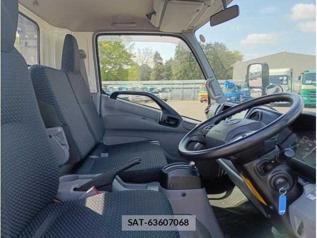 Hino DUTRO 2020-02 6641489-21
