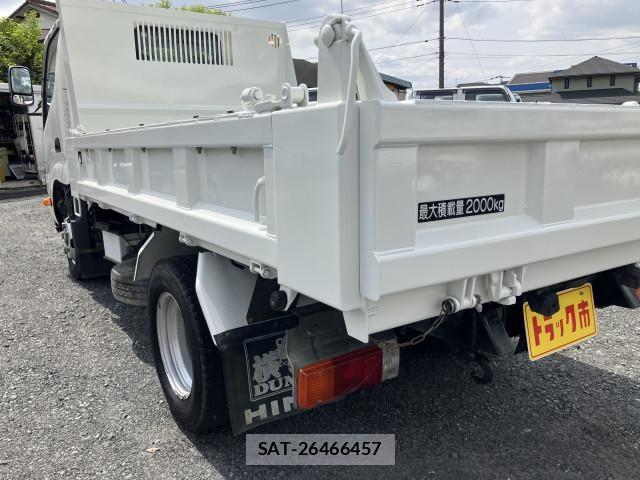 Hino DUTRO 2015-01 6641490-16