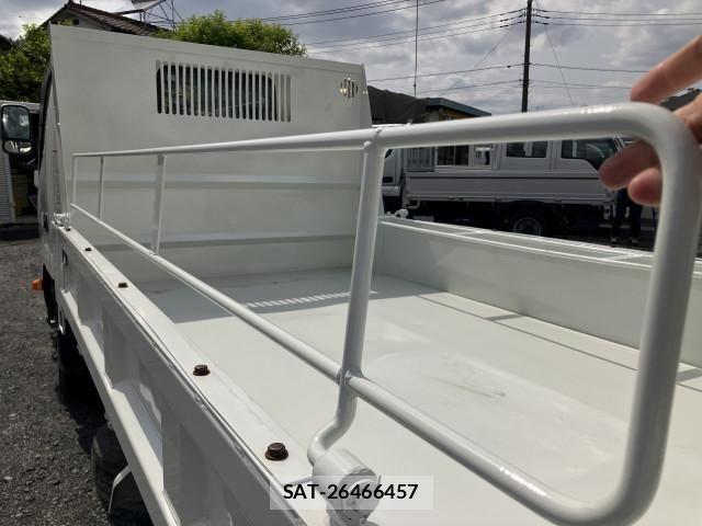 Hino DUTRO 2015-01 6641490-17
