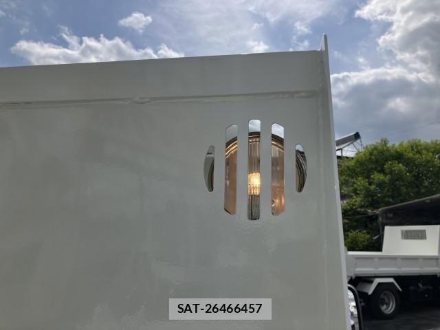 Hino DUTRO 2015-01 6641490-18