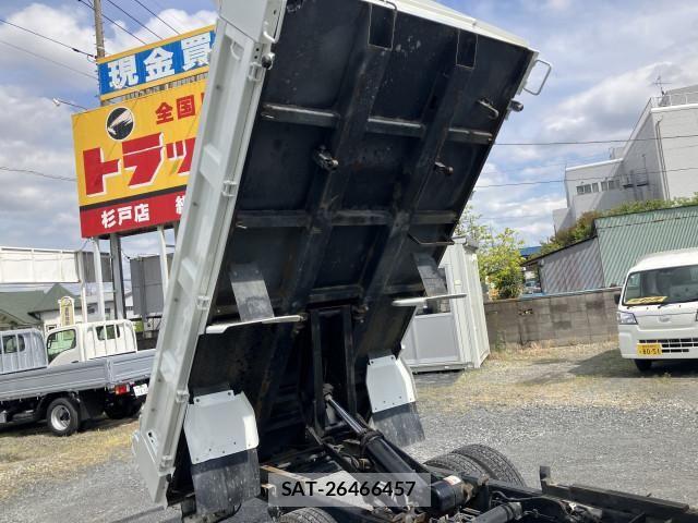 Hino DUTRO 2015-01 6641490-21