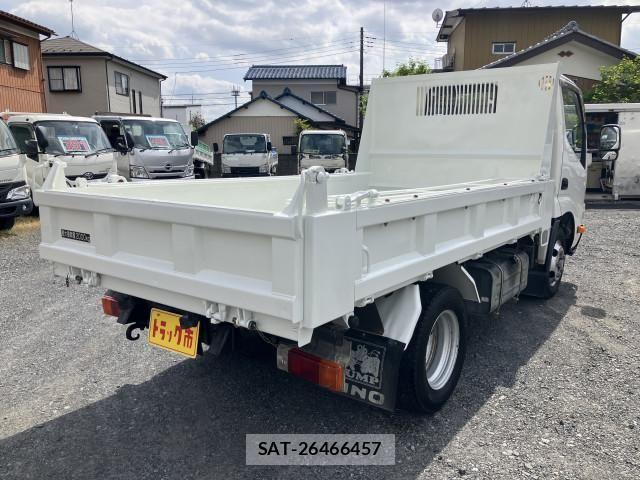 Hino DUTRO 2015-01 6641490-2