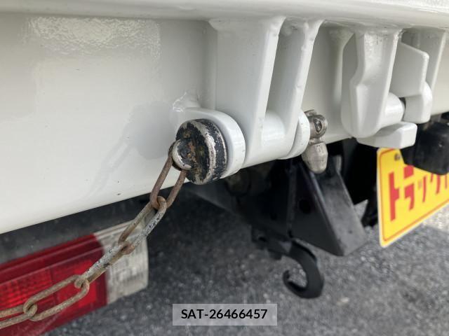 Hino DUTRO 2015-01 6641490-4