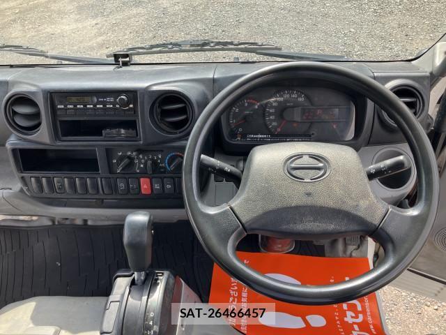 Hino DUTRO 2015-01 6641490-6