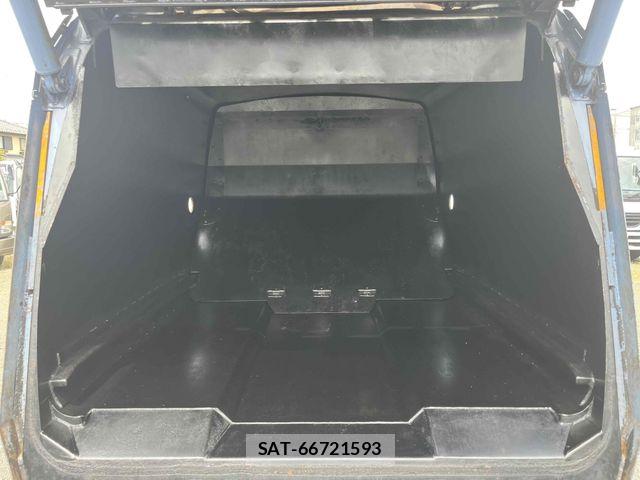 Hino DUTRO 2017-11 6641488-10