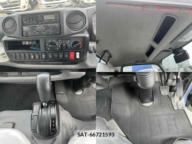 Hino DUTRO 2017-11 6641488-23