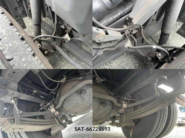Hino DUTRO 2017-11 6641488-27