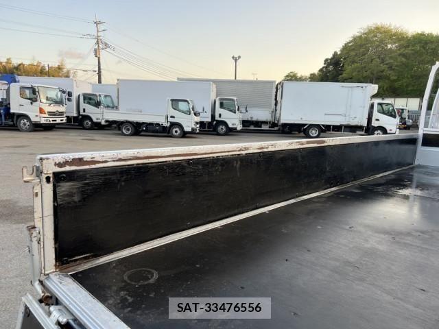 Hino DUTRO 2021-09 6675761-9