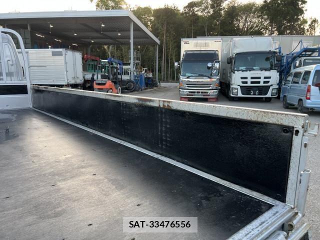 Hino DUTRO 2021-09 6675761-10
