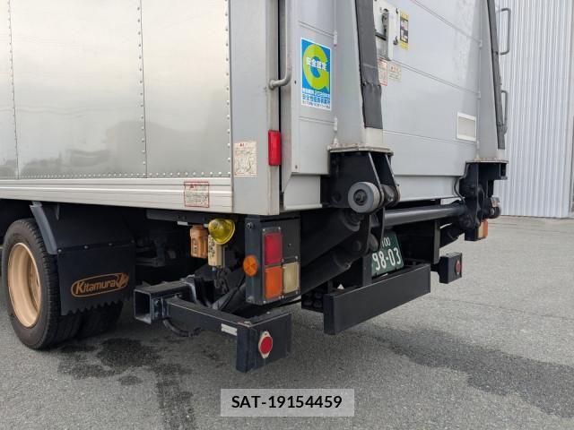 Hino DUTRO 2019-03 6675764-4