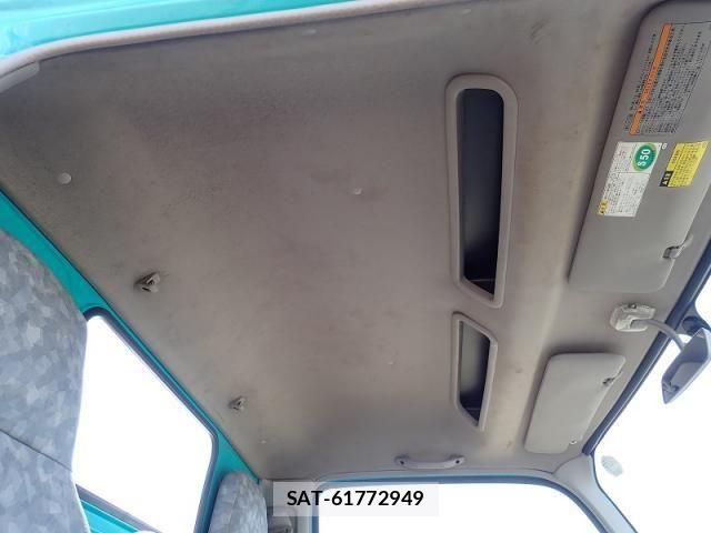 Hino DUTRO 2010-09 6675756-15