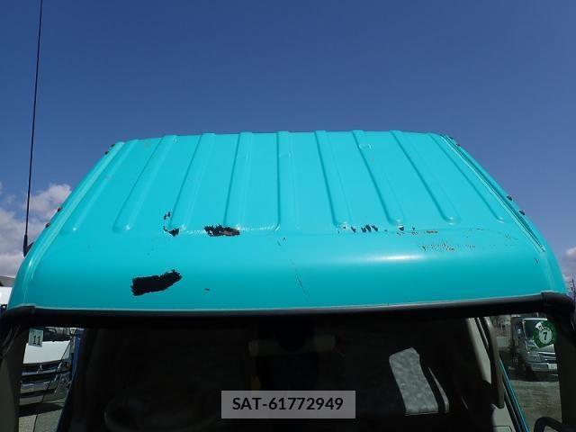 Hino DUTRO 2010-09 6675756-25