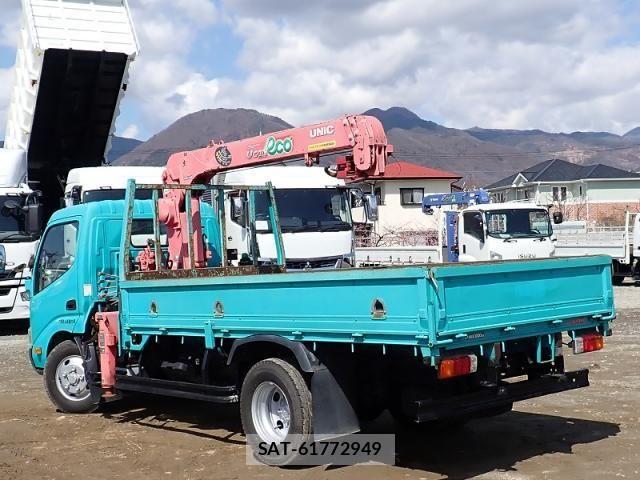 Hino DUTRO 2010-09 6675756-3