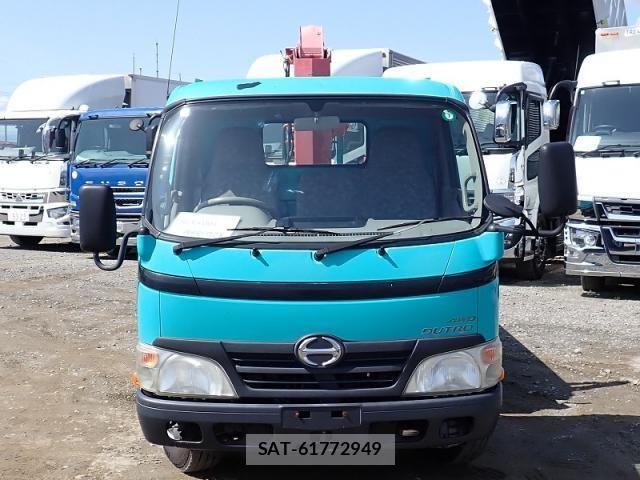 Hino DUTRO 2010-09 6675756-4