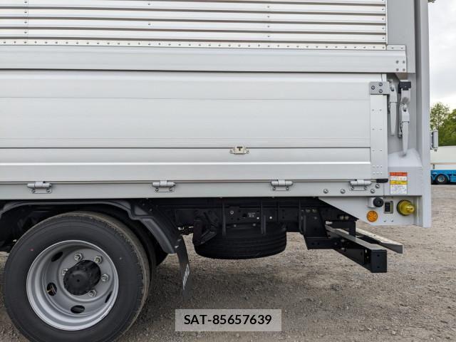 Hino DUTRO 2024-10 6675747-19