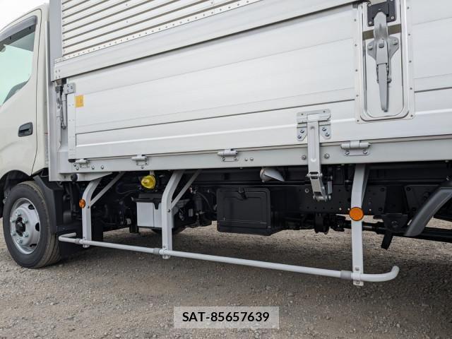 Hino DUTRO 2024-10 6675747-23