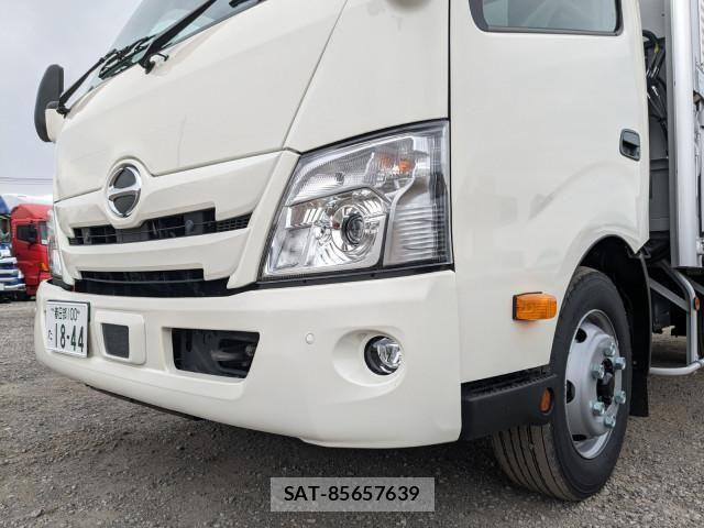 Hino DUTRO 2024-10 6675747-24