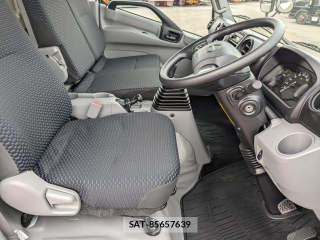 Hino DUTRO 2024-10 6675747-26