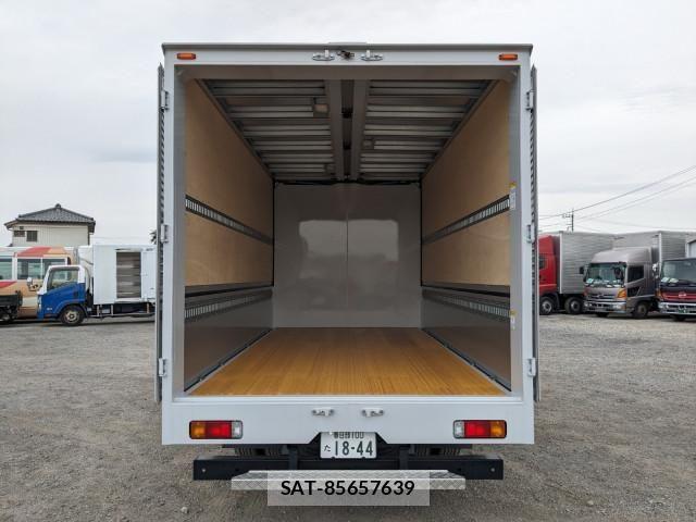Hino DUTRO 2024-10 6675747-7