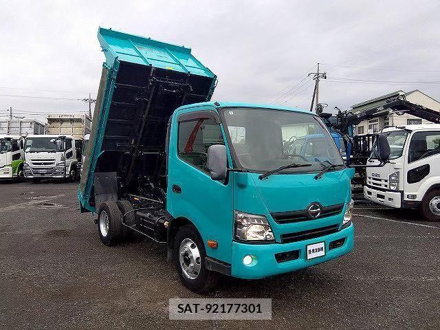 Hino DUTRO 2015-02 6675753-4