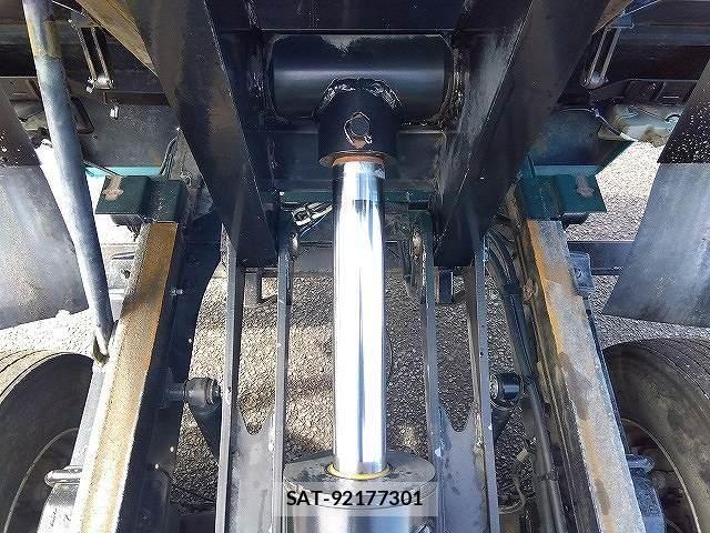 Hino DUTRO 2015-02 6675753-8