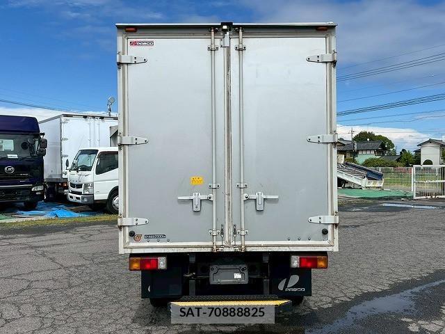 Hino DUTRO 2022-03 6675759-7