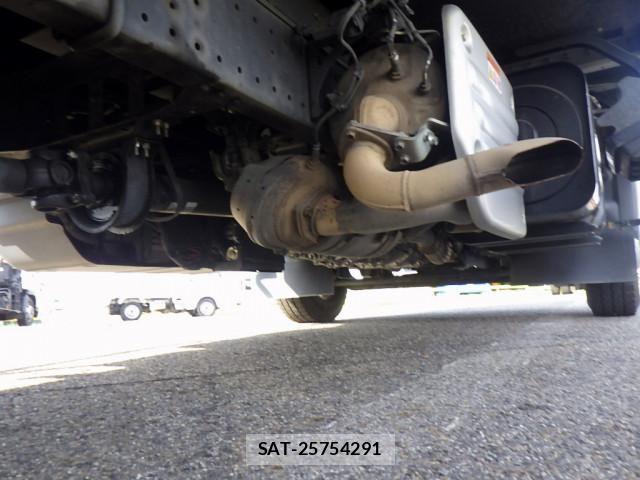 Hino DUTRO 2019-09 6675749-19