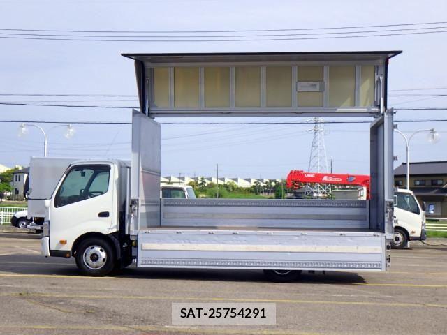 Hino DUTRO 2019-09 6675749-25
