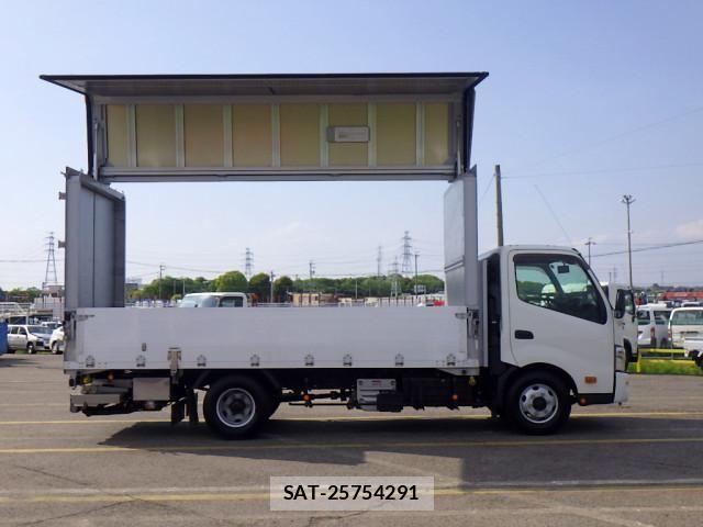 Hino DUTRO 2019-09 6675749-3