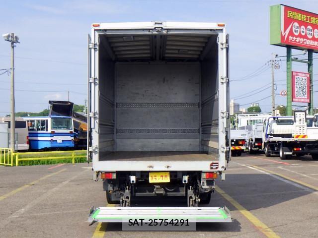 Hino DUTRO 2019-09 6675749-6