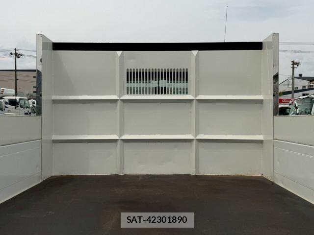 Hino DUTRO 2019-10 6675755-9