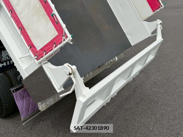 Hino DUTRO 2019-10 6675755-16