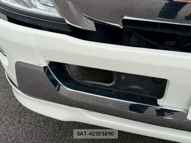 Hino DUTRO 2019-10 6675755-24
