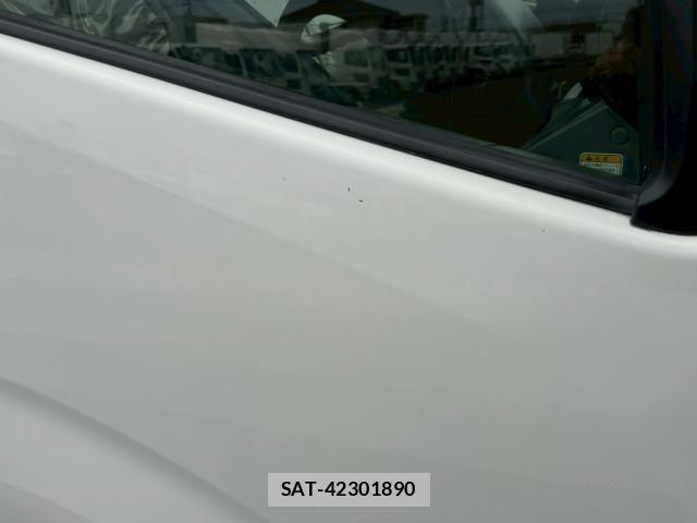 Hino DUTRO 2019-10 6675755-25